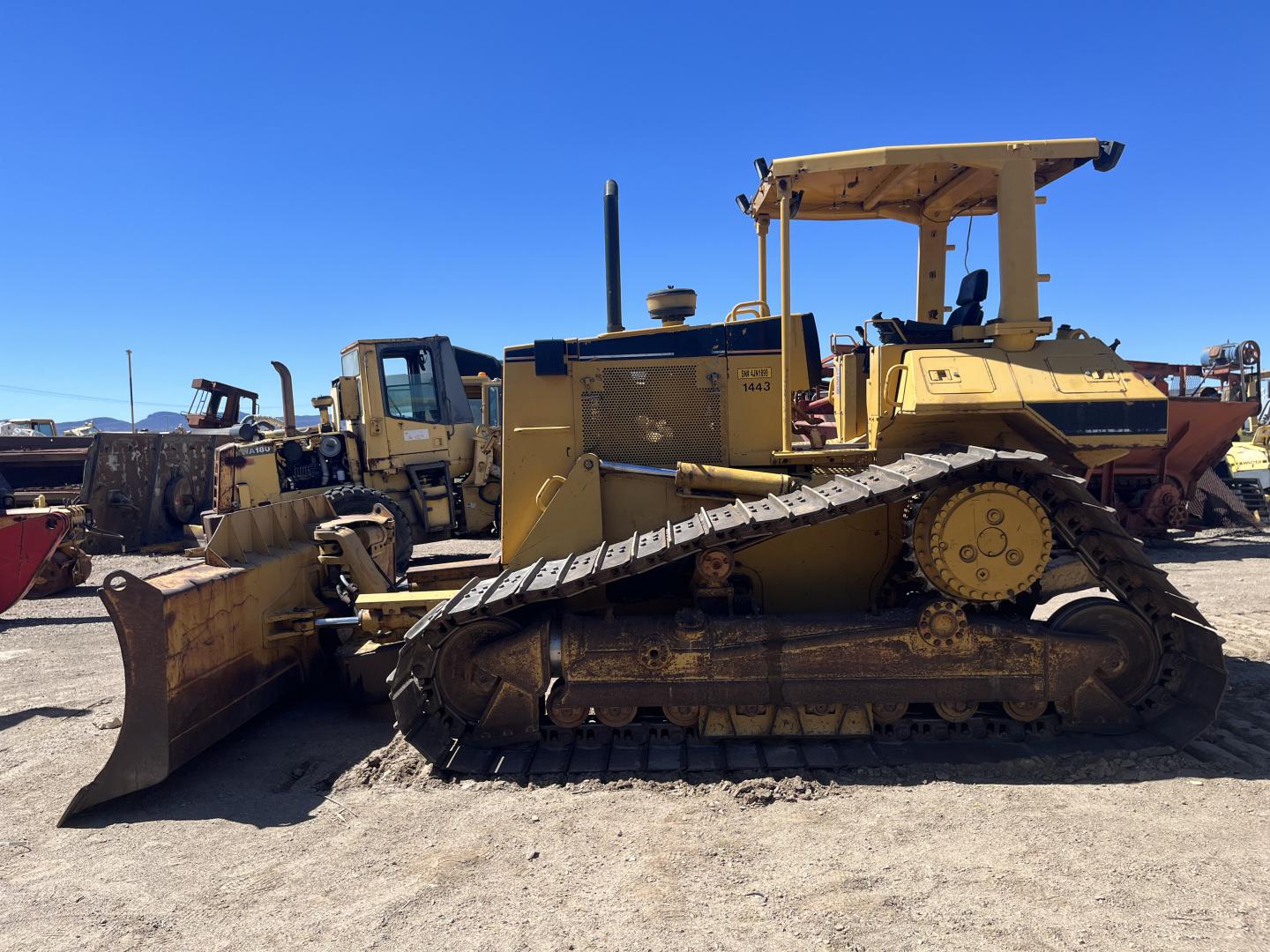 ./imagenes/INVOICE/2019/17354/TOPADOR FRONTAL CATERPILLAR D6M (11).JPG